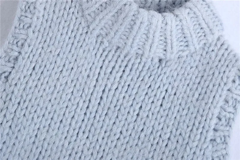 KNIT SWEATER VEST