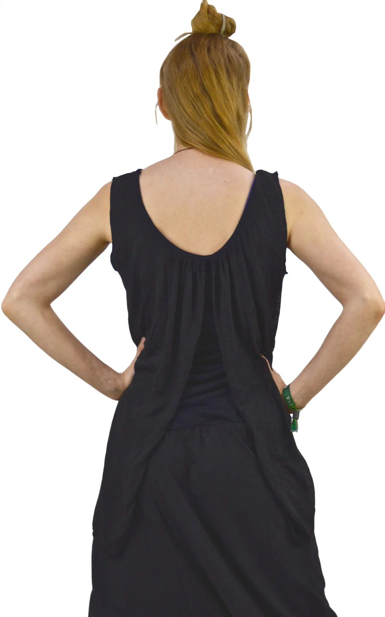 Split way sleeveless Blouse