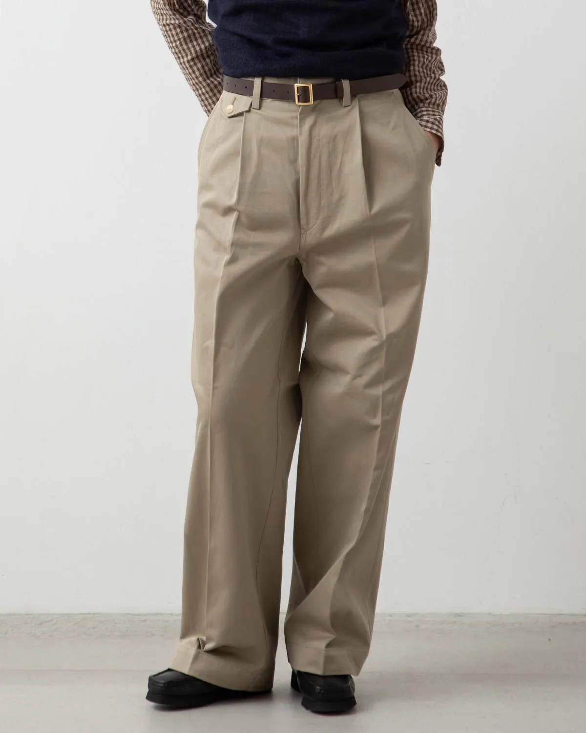 WASHED FINX CHINO ONE-TUCK PANTS