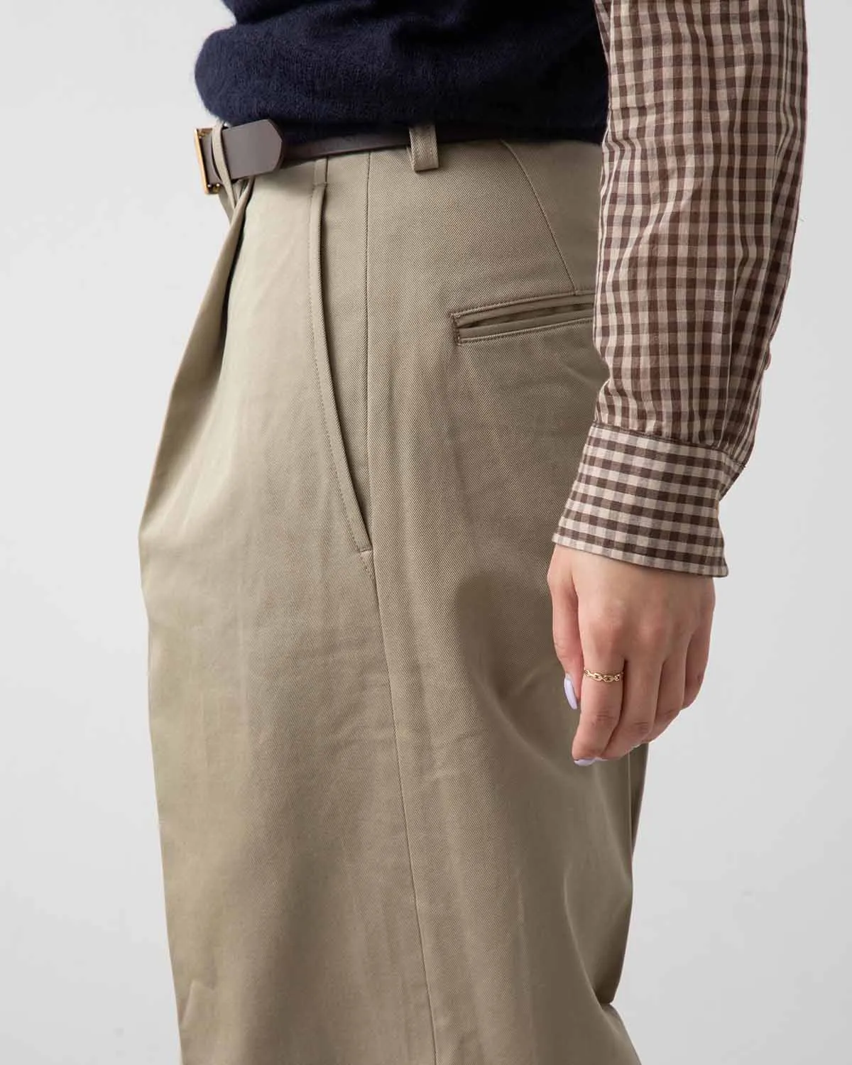 WASHED FINX CHINO ONE-TUCK PANTS